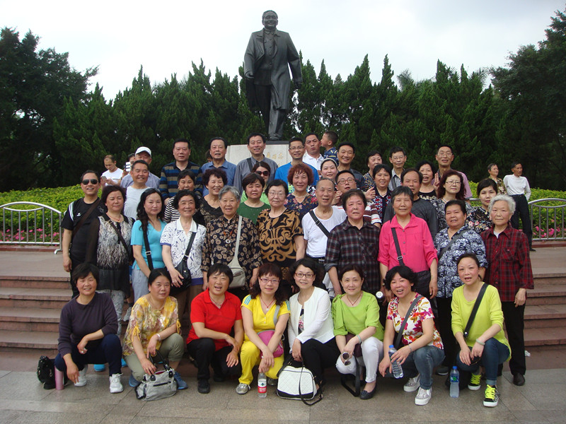 寶業(yè)集團(tuán)公司退休職工第一批“港、澳”游